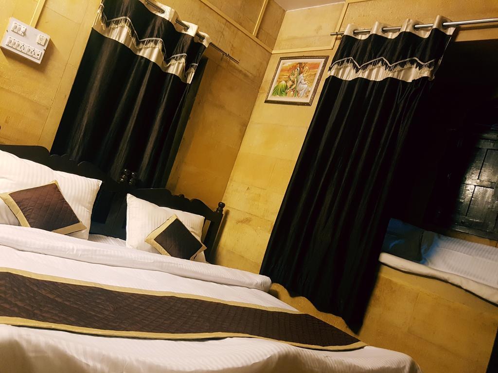 Hotel Fotiya Джайсалмер Екстериор снимка