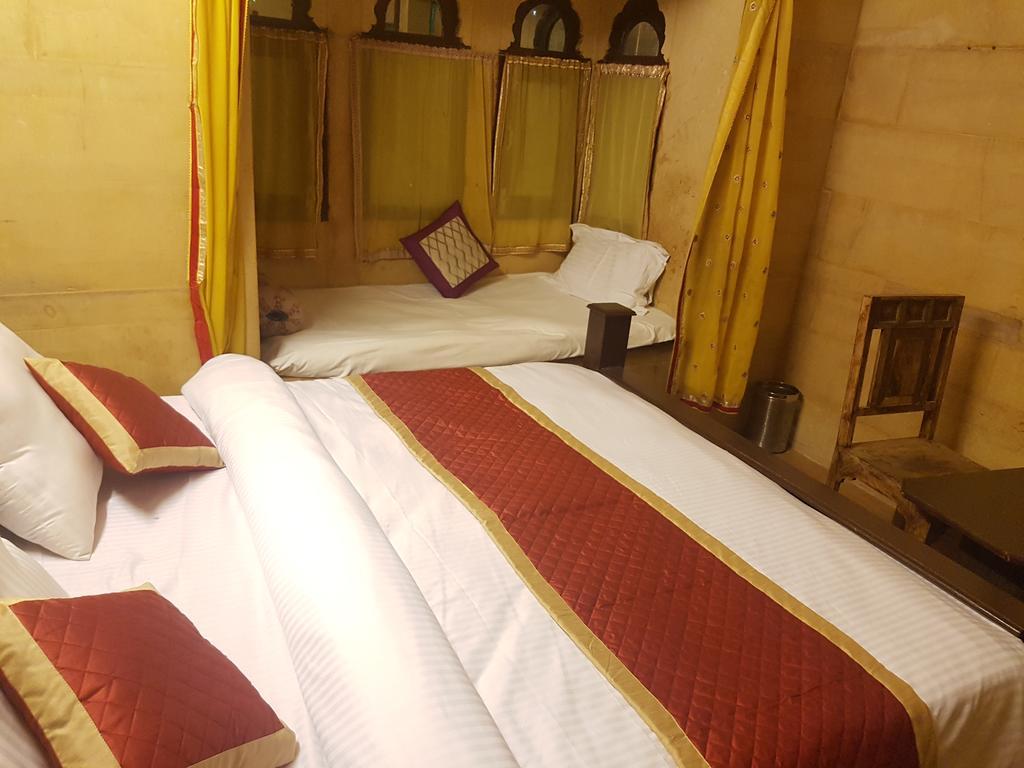 Hotel Fotiya Джайсалмер Екстериор снимка