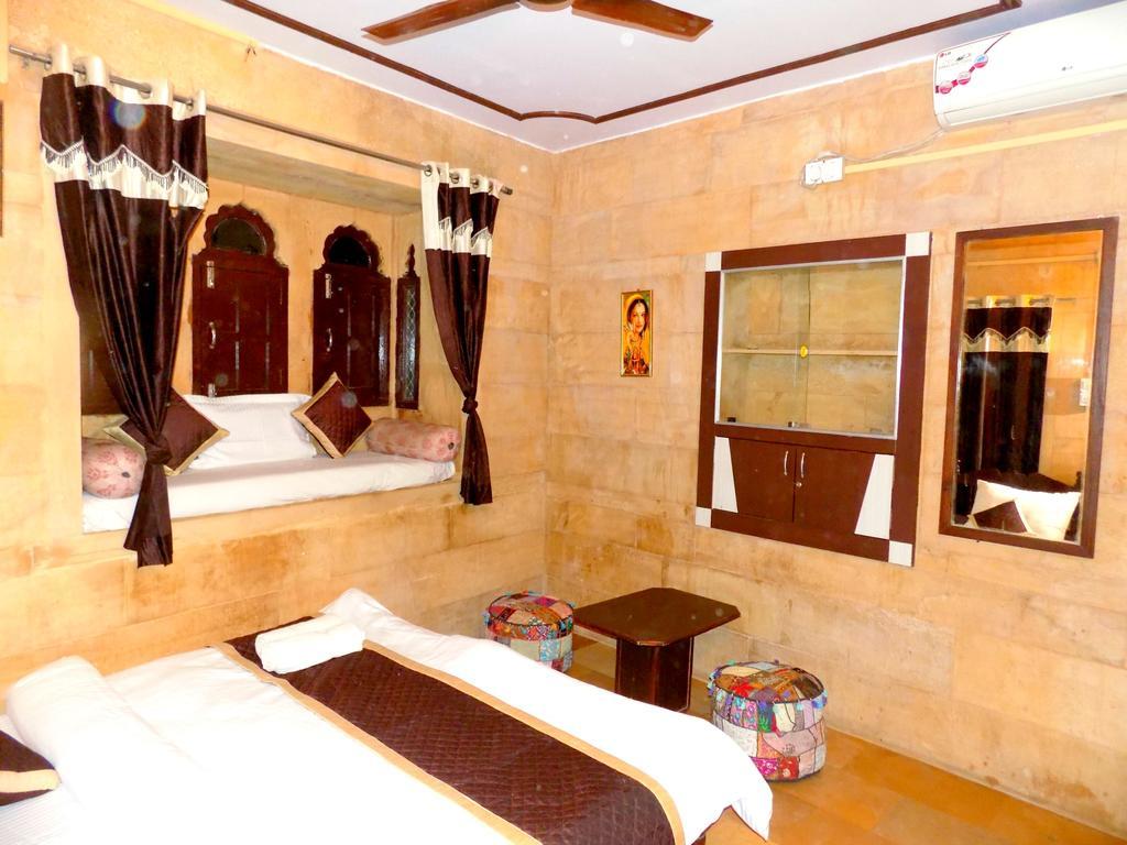 Hotel Fotiya Джайсалмер Екстериор снимка
