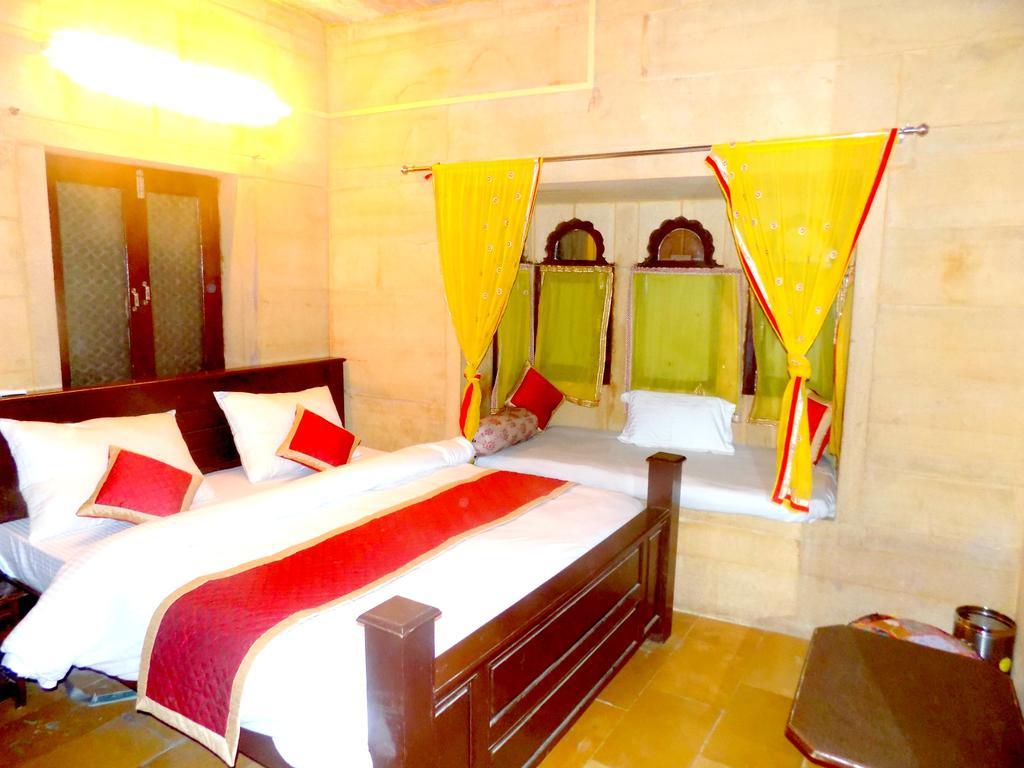 Hotel Fotiya Джайсалмер Екстериор снимка