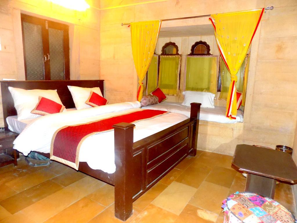 Hotel Fotiya Джайсалмер Екстериор снимка