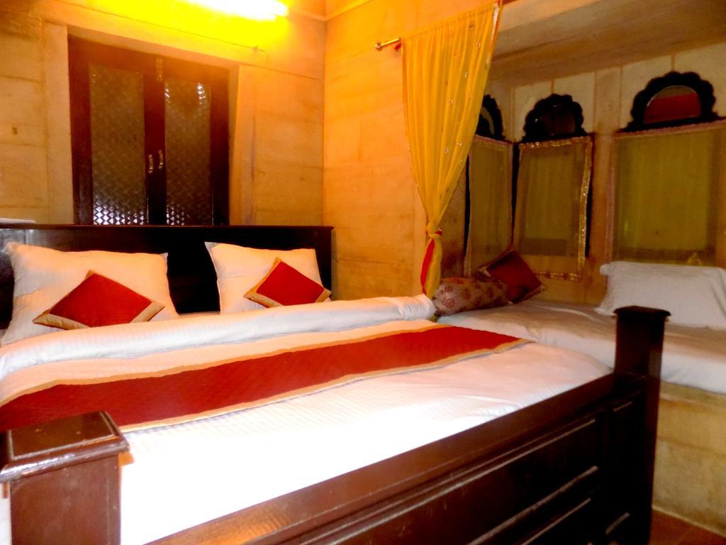 Hotel Fotiya Джайсалмер Екстериор снимка