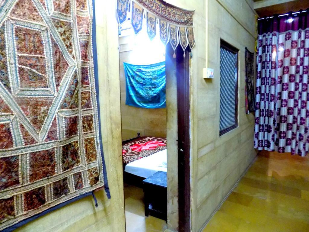 Hotel Fotiya Джайсалмер Екстериор снимка