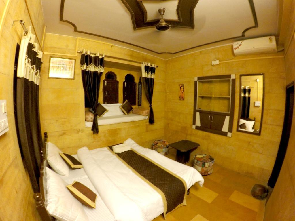 Hotel Fotiya Джайсалмер Екстериор снимка