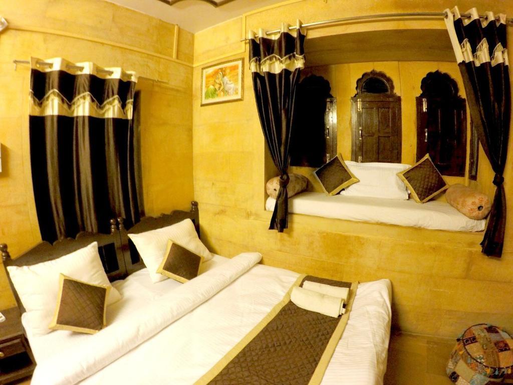 Hotel Fotiya Джайсалмер Екстериор снимка