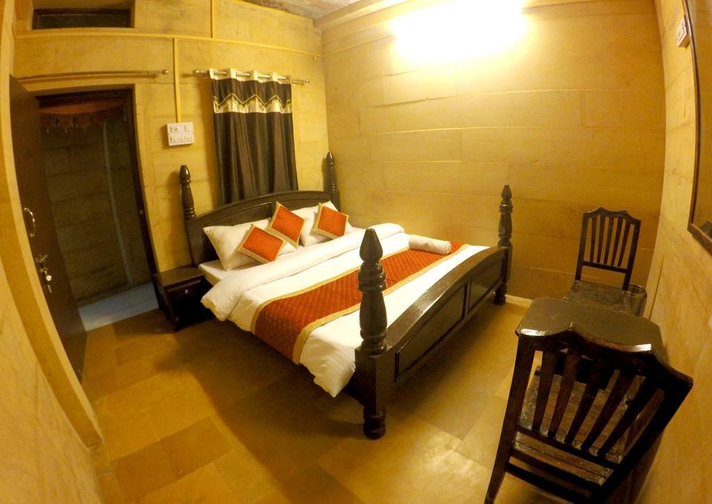 Hotel Fotiya Джайсалмер Екстериор снимка