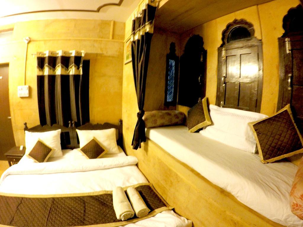 Hotel Fotiya Джайсалмер Екстериор снимка