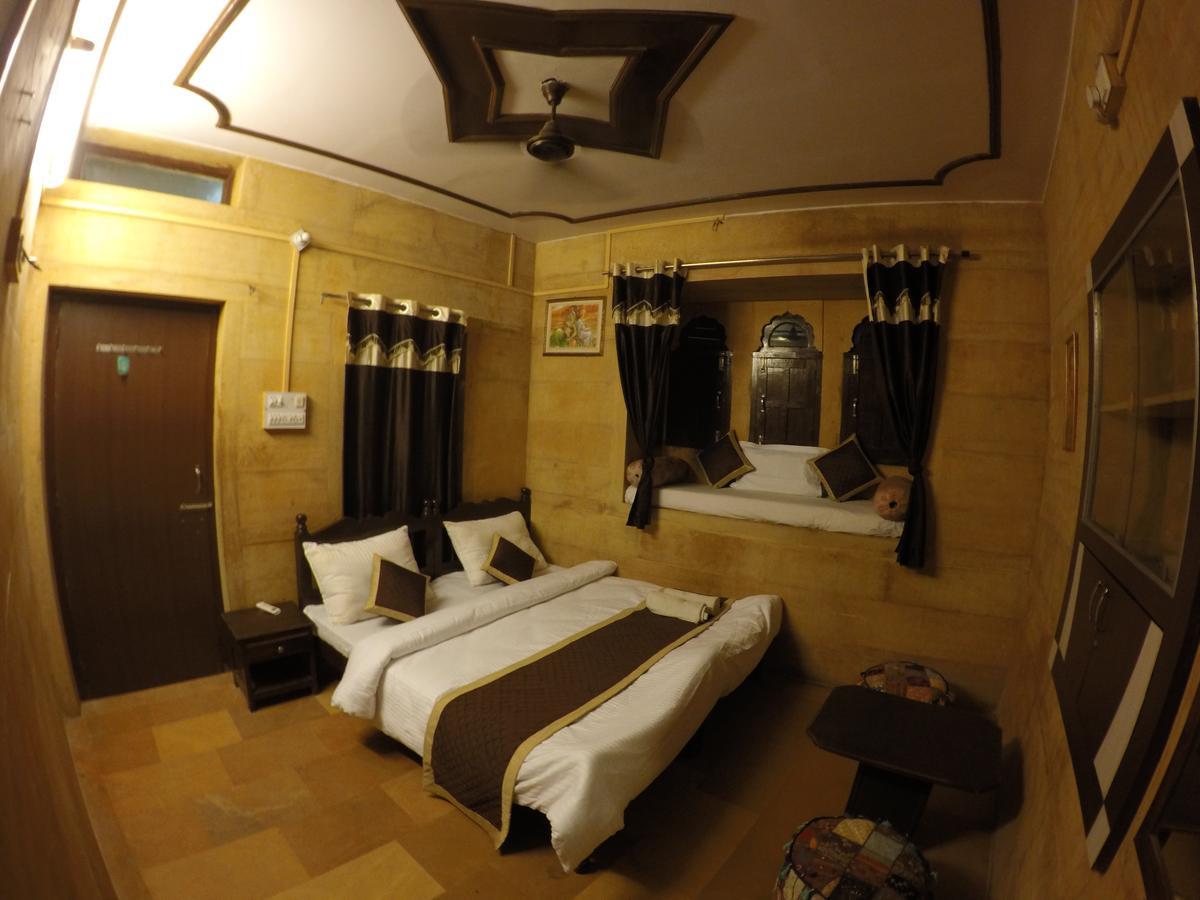 Hotel Fotiya Джайсалмер Екстериор снимка